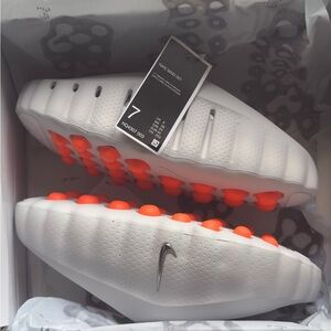 Nike White Slip-On Shoes size 7 men’s size 8 women